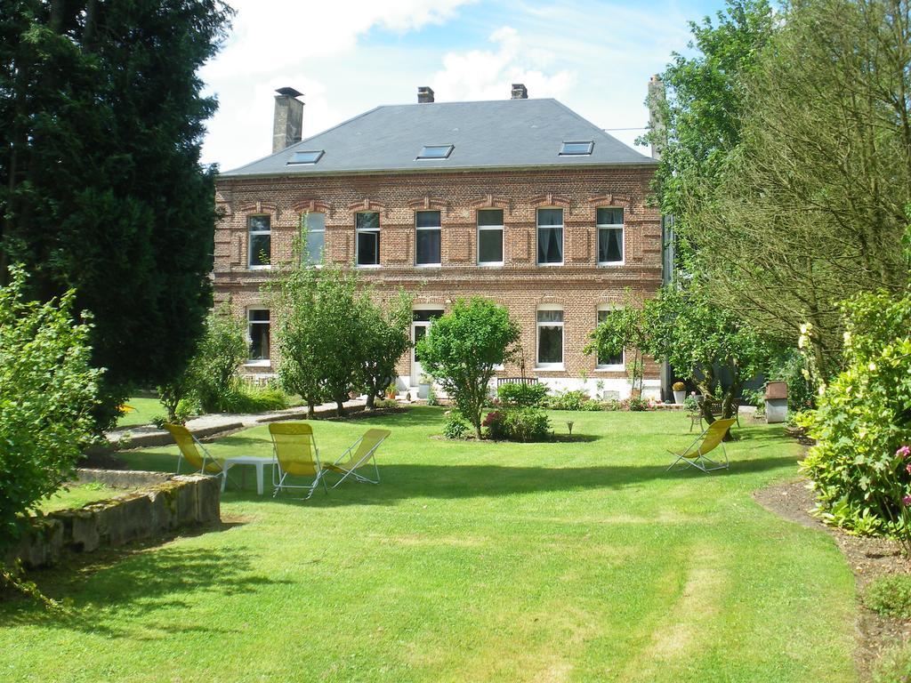 Le Clos Hucqueliers Buitenkant foto