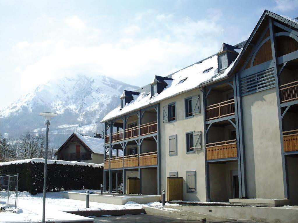 Le Clos Hucqueliers Buitenkant foto
